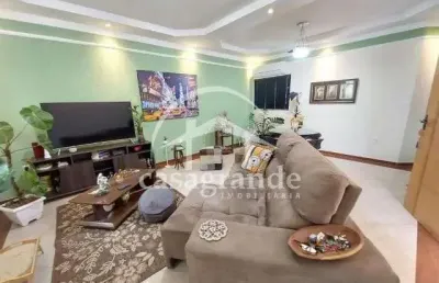 Casa com 3 quartos à venda na rua das alfazemas, 1, cidade jardim, uberlândia por r$ 695.000