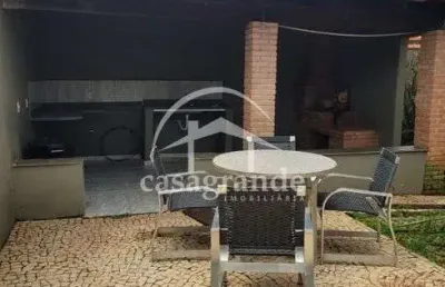 Casa com 3 quartos à venda na rua dos pica paus, 1223, nova uberlândia, uberlândia por r$ 630.000