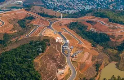 Lote com 300 m² a venda no condomínio tambore juiz de fora