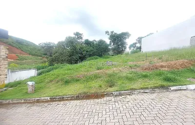 Terreno com 411 metros quadrados em condomínio fechado a venda no bairro salvaterra juiz de fora