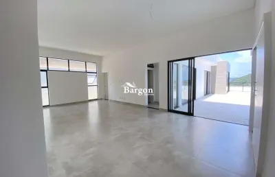 Casa linear a venda em condomínio fechado em juiz de fora