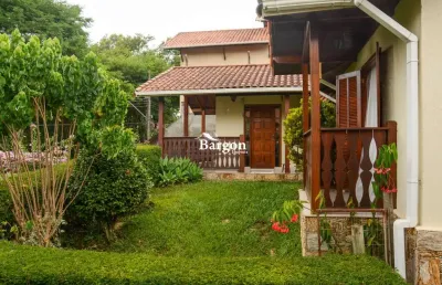 Casa com 3 quartos sendo 1 suíte à venda no condomínio alto dos pinheiros em juiz de fora
