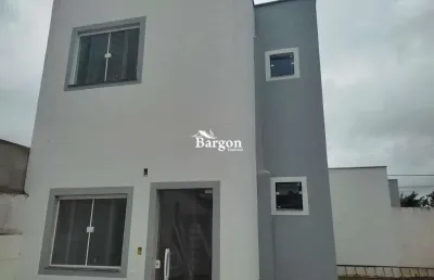 Casa duplex com 2 quartos e área externa a venda no residencial renascença em juiz de fora