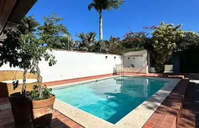 Casa mobiliada com 6 suítes a venda no bairro geribá em armação dos búzios - rj