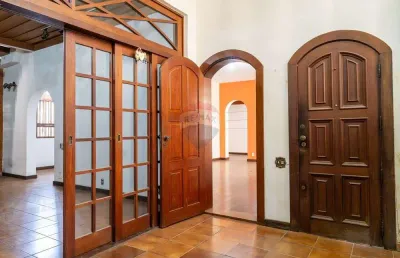 Casa espaçosa na tijuca de 3 quartos (2 suites),  com 349 m2 – um verdadeiro refúgio familiar!
