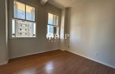 Apartamento com 1 quarto à venda na rua josé do patrocínio, 408, cidade baixa, porto alegre por r$ 249.000