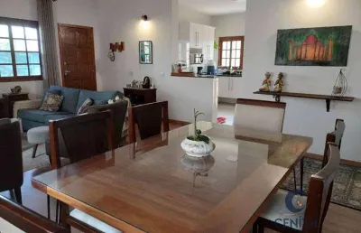 Casa térrea com 3dorms/1sts, churrasqueira, piscina, climatizada! à venda.