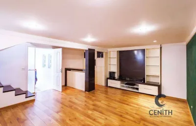 Charmosa casa triplex de 153m² no condomínio aldeia da granja!