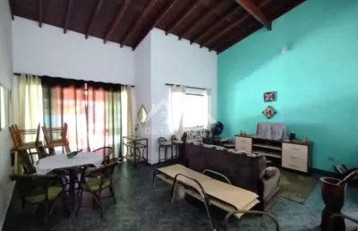Casa com 3 quartos à venda na São José, 125, Estancia São Jose, Peruíbe