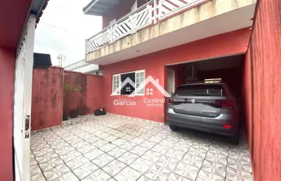 Casa com 3 quartos à venda na Rua Professora Rosa Emilia Neves Costa, 155, Centro, Peruíbe