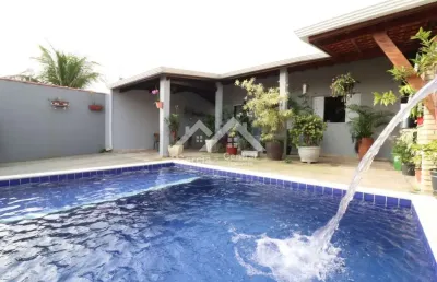 Casa com 2 quartos à venda na Jardim Márcia, 20, Jardim Marcia, Peruíbe