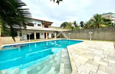 Casa com 4 quartos à venda na Centro, 96, Centro, Peruíbe