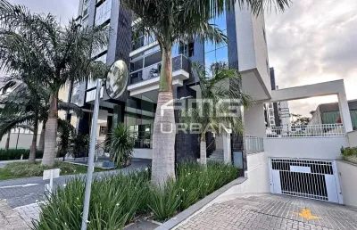 Cobertura duplex de alto padrão localizada no bairro água verde
