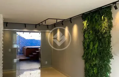 Casa duplex com área gourmet e ofurô – condomínio fechado