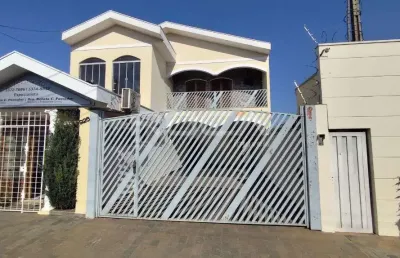 Casa padrão para alugar na vila boa vista, são carlos - 3 suítes e 4 vagas de garagem!