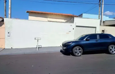 Linda casa padrão para alugar no bairro castelo branco em são carlos