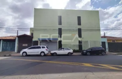 Barracão / galpão de 600,00m², com 7 salas, 6 banheiros, à venda e locação no jardim nova santa paula!