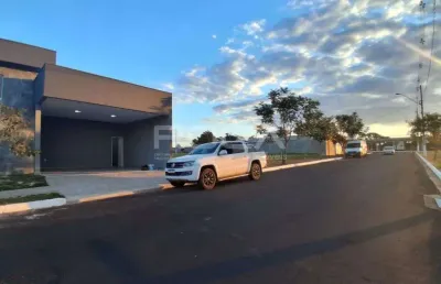 Casa de luxo com churrasqueira e jacuzzi no condomínio recanto do sabiá em são carlos