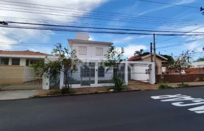 Casa/sobrado à venda e locação no centro de são carlos - 3 dorms, 2 garagens, 2 salas