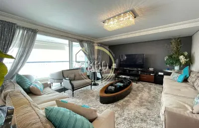 Apartamento à venda com 234 metros quadrados com muito espaço e requinte