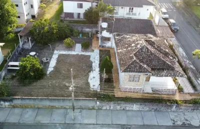 Casa para venda em içara, centro, 3 dormitórios, 2 banheiros, 1 vaga
