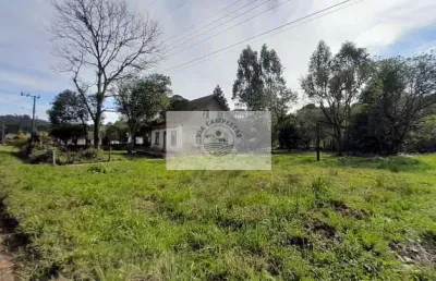 Sítio de 11.548m² com uma residência antiga de 100 anos, próximo ao autodromo, analisa permuta