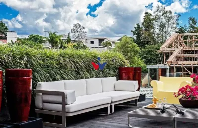 Casa com 3 dormitórios à venda, 452 m  por r  4.390,0000 - santo inácio - curitiba pr