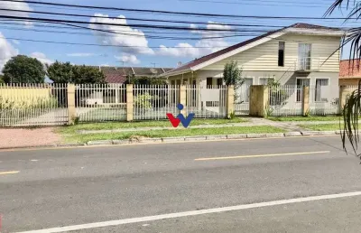 Casa espaçosa 303m    edícula 100m , 6 quartos, mezanino, garagem e ótima localização