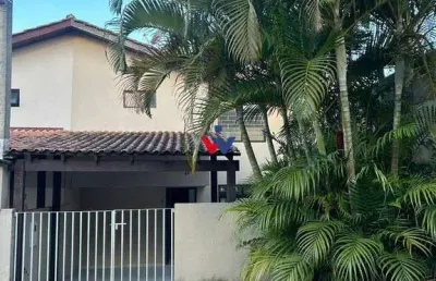 Casa com 3 quartos à venda no Bairro Alto, Curitiba 