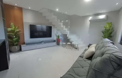 Sobrado alto padrão em araucária com amplo terreno, suíte, ótima localização e qualidade de vida