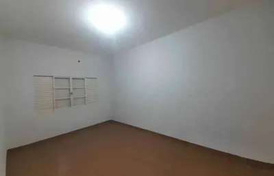 Casa com 3 quartos para alugar na Vila Santa Izabel, Bauru 