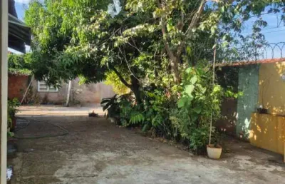 Casa com 3 quartos para alugar no Conjunto Habitacional Presidente Eurico Gaspar Dutra, Bauru 
