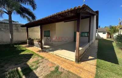 Casa 3 quartos, suíte, planejados, com edícula, garagem 2 carros - d202