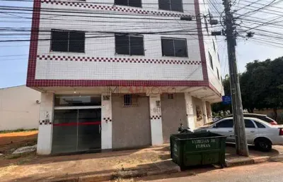 Apartamento na qn 122-samambaia sul, ao lado da estação do metrô, 02 quartos
