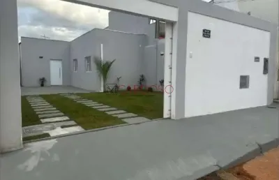 Casa na 03 quartos, suíte, porcelanato, aceita financiamento qs 08-areal,  - 19