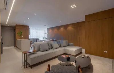 Apartamento novo alto padrão, 1 suíte e 2 quartos, varanda gourmet, no centro!