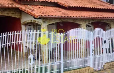 Casa grande com quintal e área verde. vila rica / vista verde, volta redonda, rj