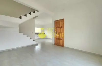 Casa com 2 quartos à venda na Rua Ébano, Roma, Volta Redonda
