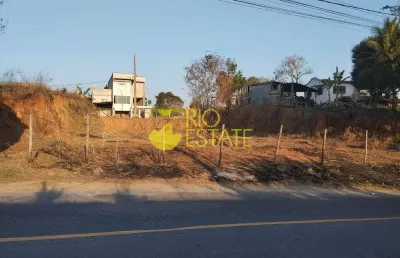 Terreno plano e amplo com ótima localização, 773m2 à venda, roma, volta redonda, rj