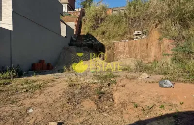 Excelente terreno semi plano 302 m2 no parque dos ipês em barra mansa