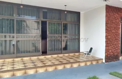Casa sobrado de 379m² com 06 quartos sendo 02 suítes disponível para locação e venda - jardim sumaré, ribeirão preto