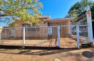 Casa de 360m² com 03 quartos sendo 01 suíte para locação e venda - jardim paulista