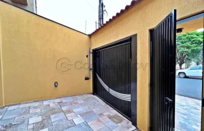 Casa padrão de 262m² com 04 quartos sendo 02 suítes disponível para venda - jardim califórnia.