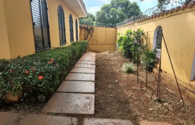 Casa sobrado de 585m² com 07 quartos sendo 05 suítes disponível para venda - alto da boa vista.