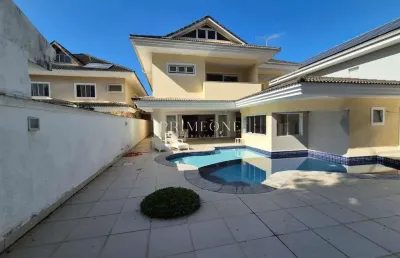 Casa triplex condomínio quintas do rio barra da tijuca