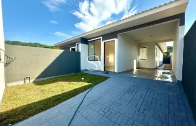Casa padrão com 03 dormitórios sendo 01 suíte no ipiranga/ são josé, sc