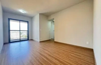 Apartamento novo e nunca habitado, último andar e uma bela vista.