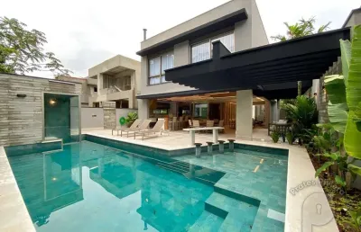 Casa à venda no bairro riviera de são lourenço - bertioga/sp