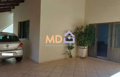 Casa com 3 quartos à venda no Bom Jesus, Uberlândia 