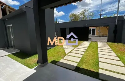 Casa com 3 quartos à venda no Jardim Europa, Uberlândia 